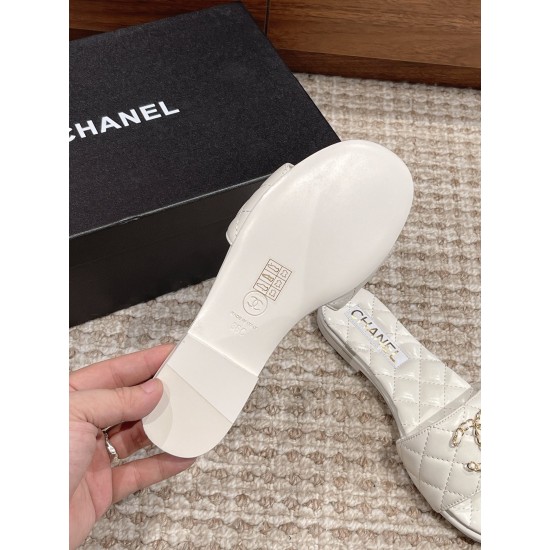 CHANEL Slippers