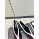 CHANEL Pumps and Slingbacks
