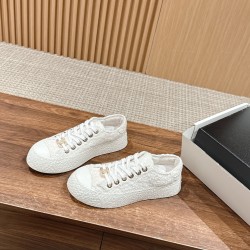 CHANEL Sneakers