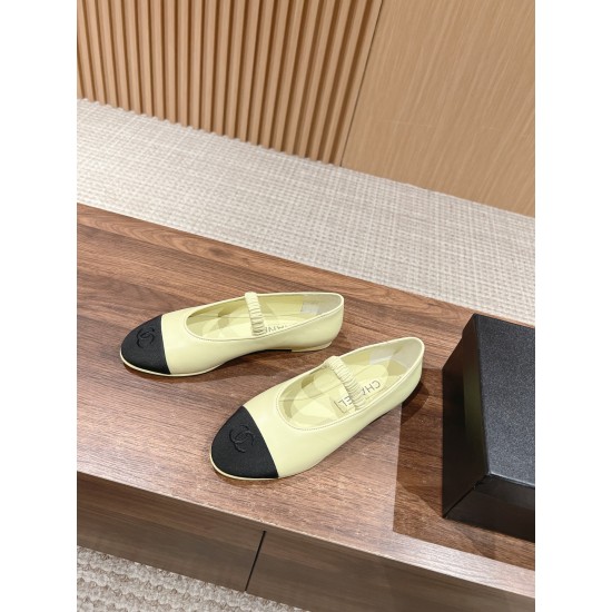 CHANEL Ballerinas