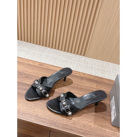  Balenciaga Slippers