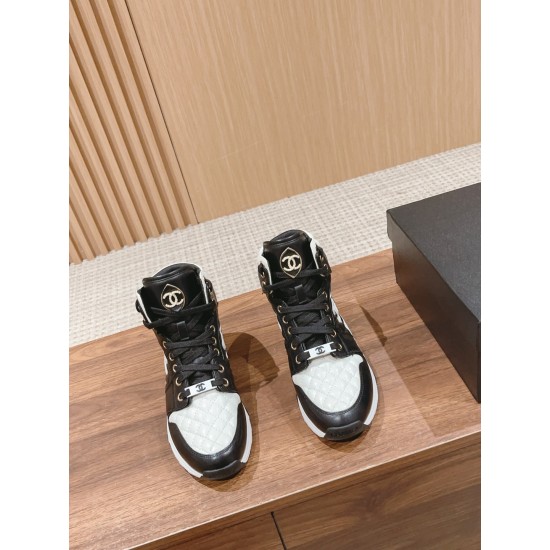 CHANEL Boots