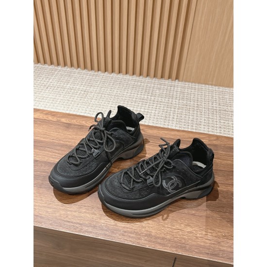 CHANEL Sneakers