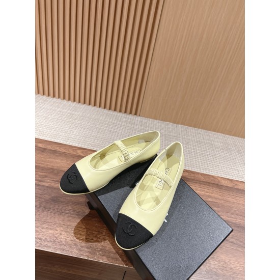 CHANEL Ballerinas