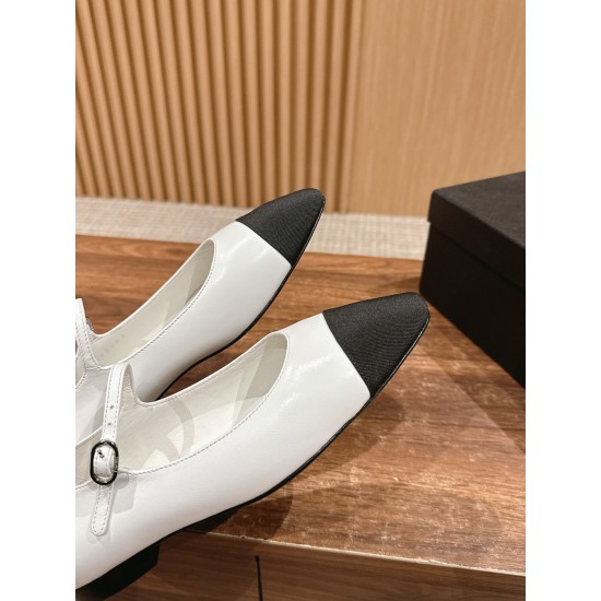 CHANEL Ballerinas