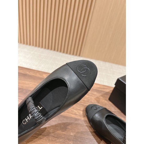 CHANEL Ballerinas