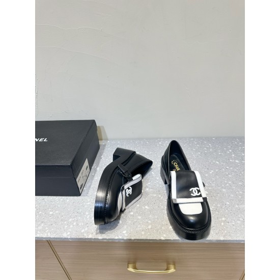 CHANEL Loafers