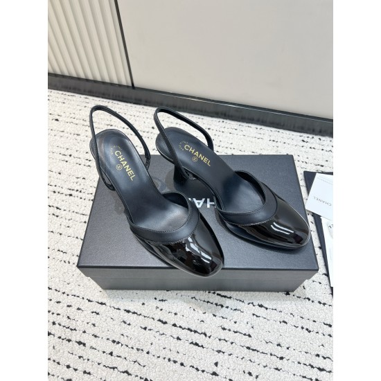 CHANEL Pumps and Slingbacks