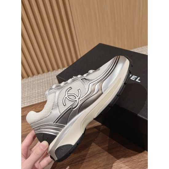 CHANEL Sneakers