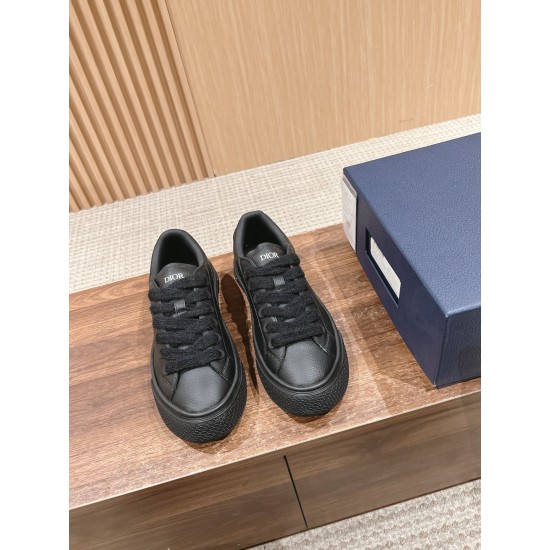 Dior Sneakers