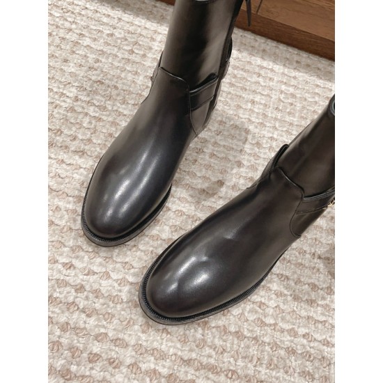 CHANEL Boots