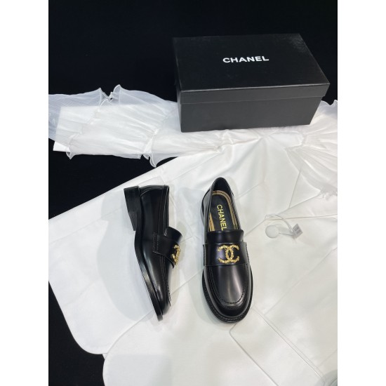 CHANEL Loafers