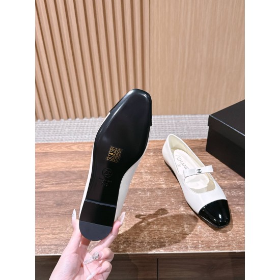 CHANEL Ballerinas