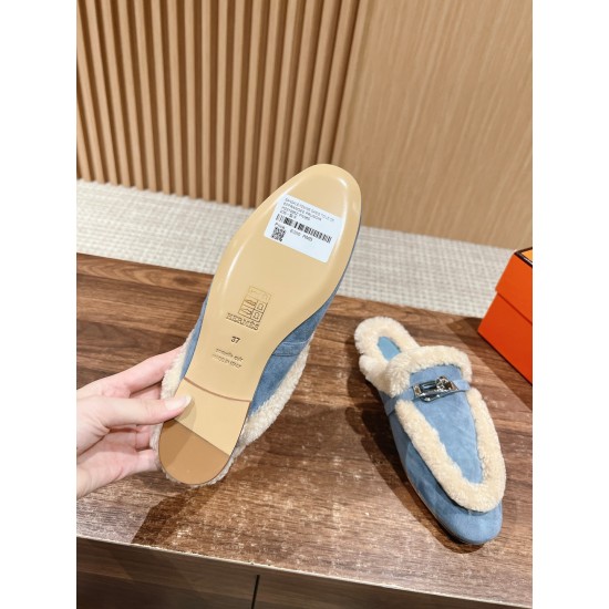 Hermes Iota mule