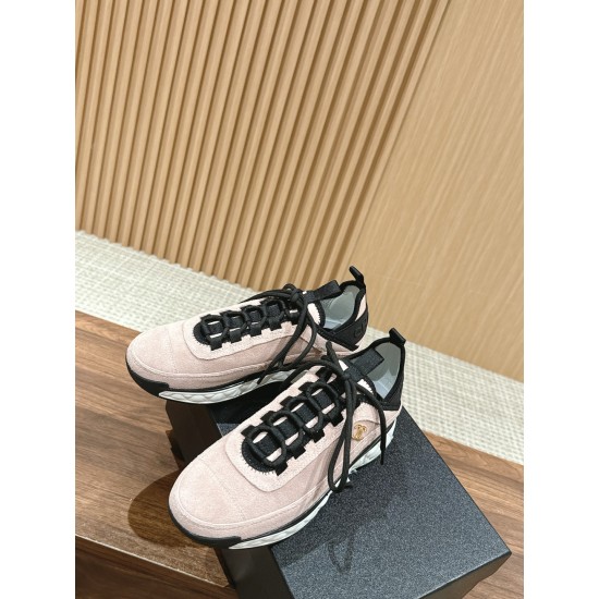 CHANEL Sneakers