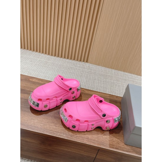  Balenciaga Slippers