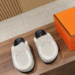 Hermes Iota mule