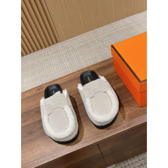 Hermes Iota mule