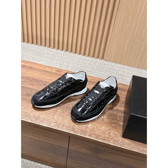 CHANEL Sneakers