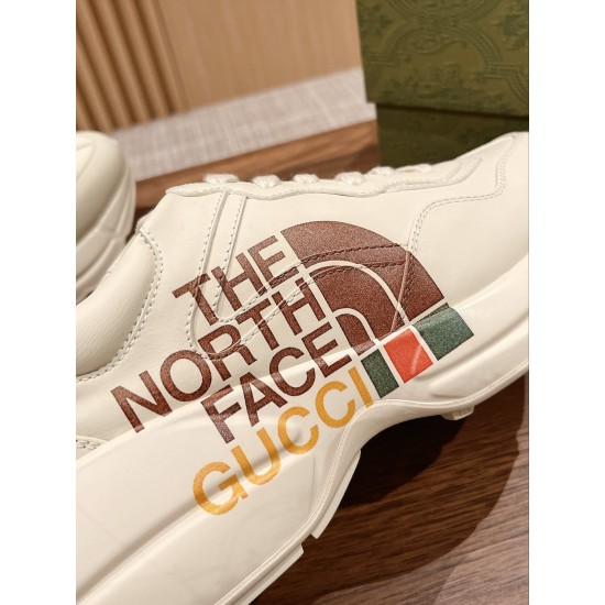 Gucci Sneakers
