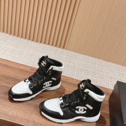 CHANEL Boots
