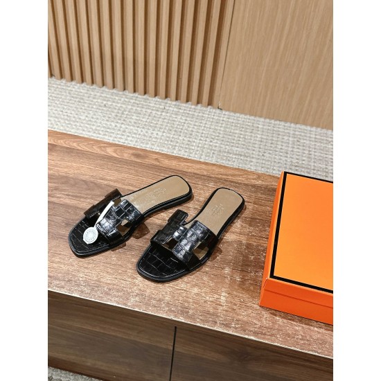 Hermes Slippers