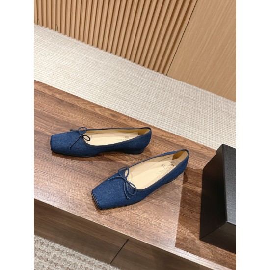 CHANEL Ballerinas