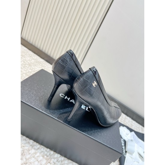 CHANEL Pumps and Slingbacks