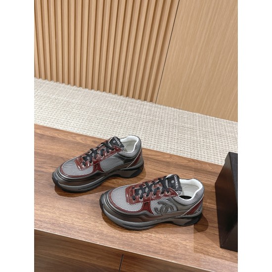 CHANEL Sneakers