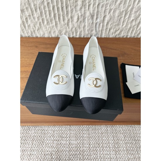 CHANEL Loafers