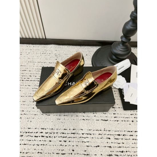 CHANEL Pumps and Slingbacks