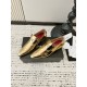 CHANEL Pumps and Slingbacks
