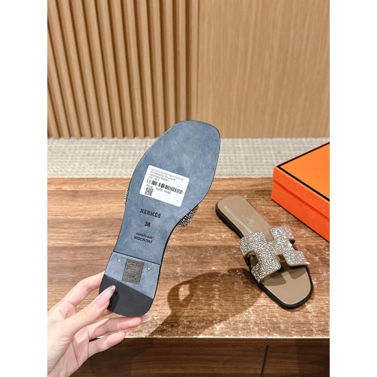 Hermes Slippers