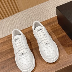 CHANEL Sneakers