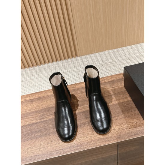 CHANEL Boots