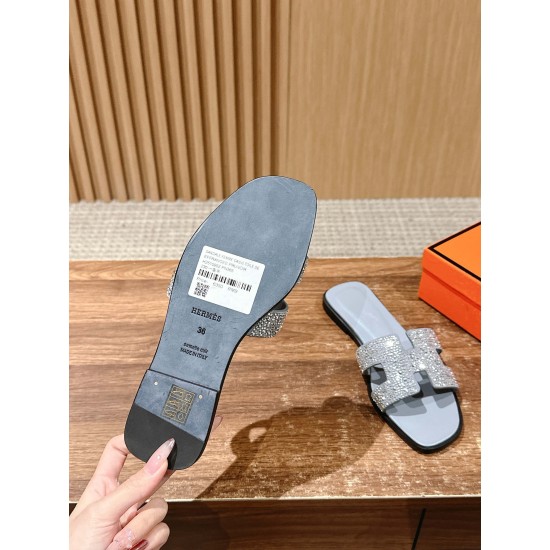 Hermes Slippers