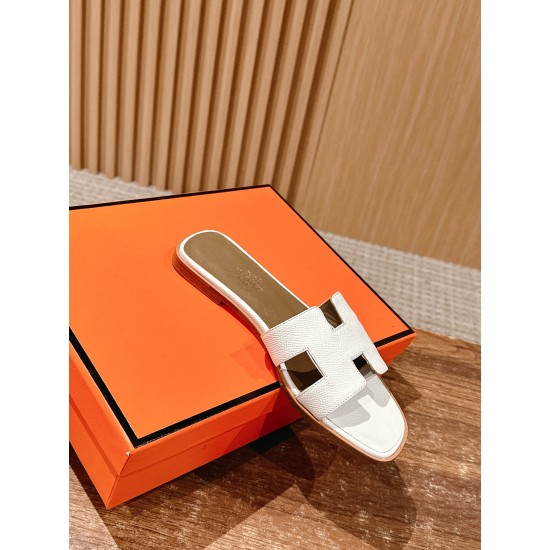 Hermes Slippers