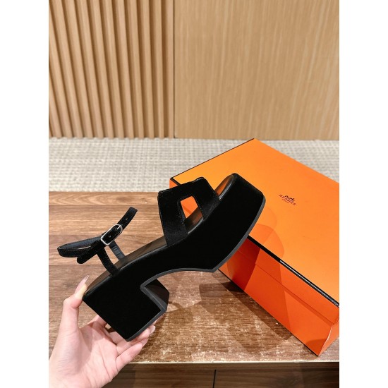 Hermes Sandals