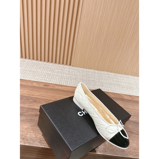 CHANEL Ballerinas