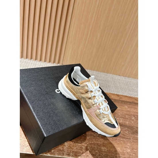 CHANEL Sneakers