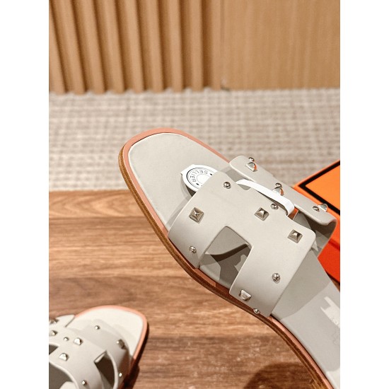 Hermes Slippers