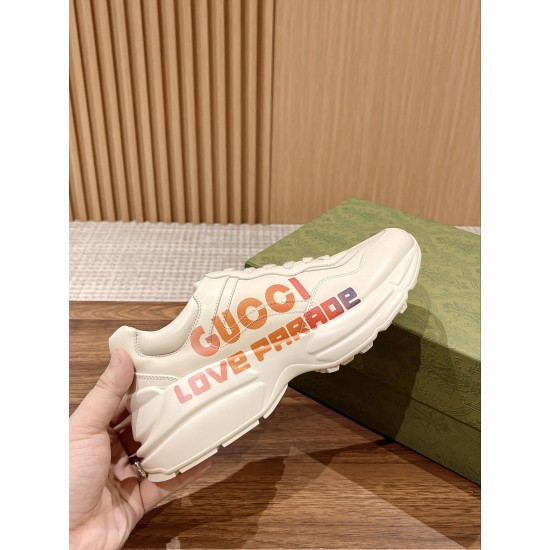 Gucci Sneakers