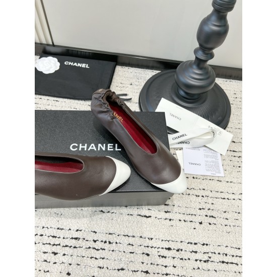CHANEL Pumps and Slingbacks