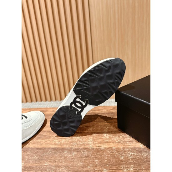CHANEL Sneakers