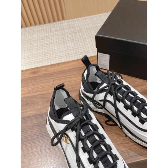 CHANEL Sneakers