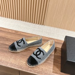 CHANEL Espadrilles
