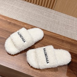  Balenciaga Slippers