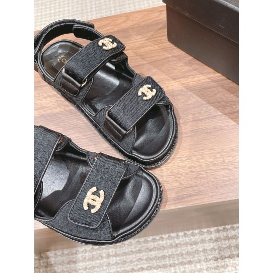 CHANEL Sandals