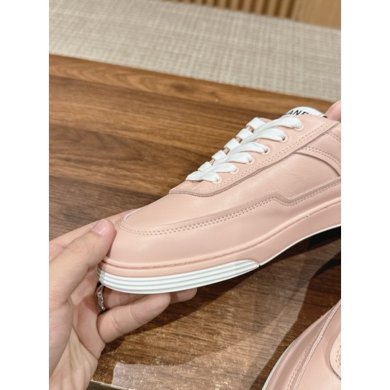 CHANEL Sneakers