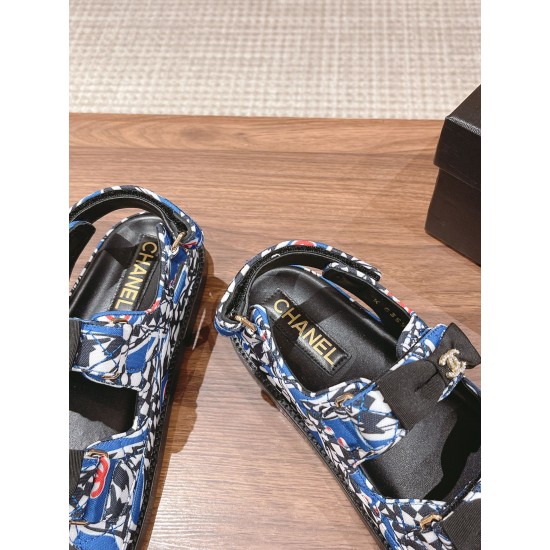 CHANEL Sandals